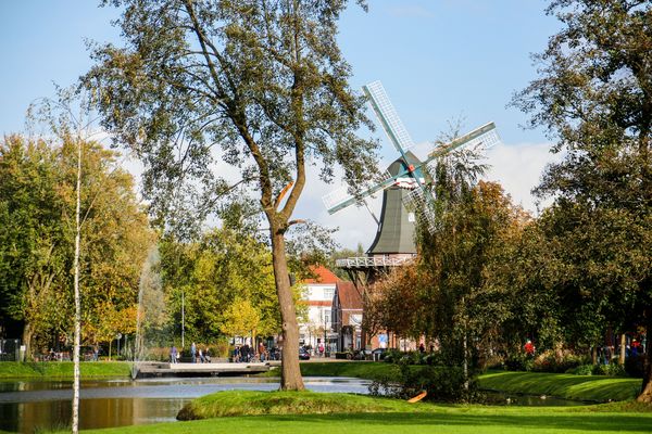 Stadtpark Papenburg mit Blick auf Meyers Mühle 