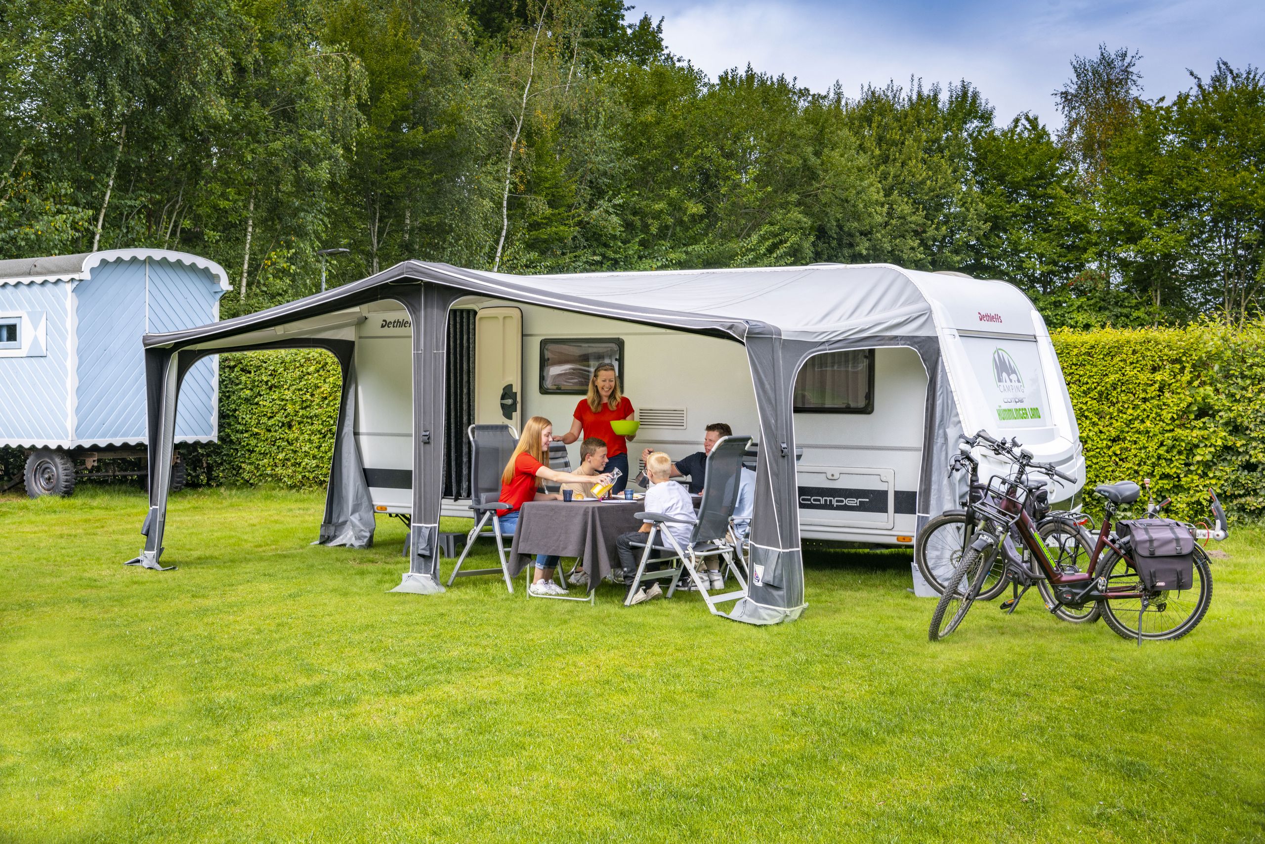 dachzelt für 4 personen Dachzelt Naïtup QUATRO – schlafen unter den Sternen – 3 bis 4 Personen –  Camping Cocooning main image 1