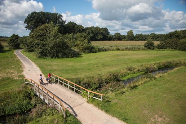 Radfahrer unterwegs im Emsland 