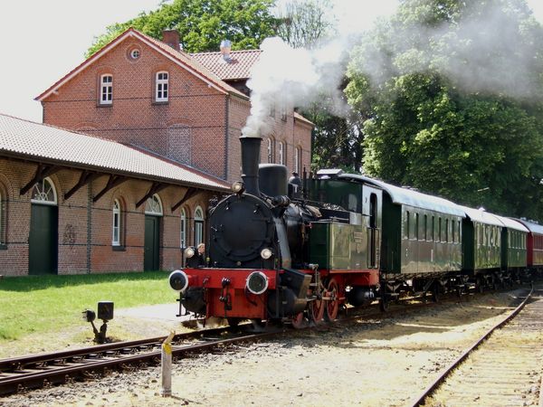 Museumseisenbahn Hasetal-Express am Bahnhof Haselünne 