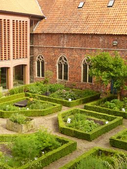 Klostergarten vom Kloster Ter Apel in der Provinz Groningen